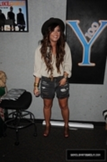 43153422_IQQQJUCQF - Demitzu - JULY 25TH - Visits Y100 Miami Studios