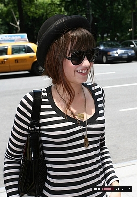normal_002 - Demitzu - JUNE 11TH - Arriving at her hotel in New York City
