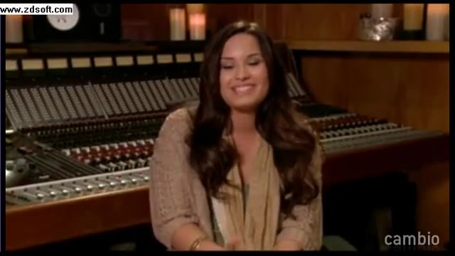 Demi Lovato - Live Chat - [Full] 00030