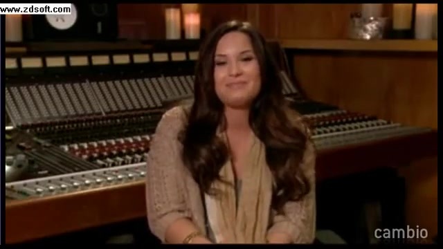 Demi Lovato - Live Chat - [Full] 00032
