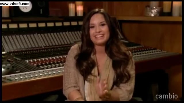 Demi Lovato - Live Chat - [Full] 00036