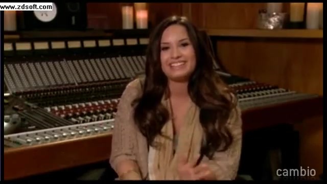 Demi Lovato - Live Chat - [Full] 00040