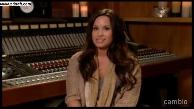 Demi Lovato - Live Chat - [Full] 00513