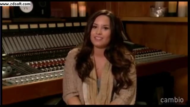 Demi Lovato - Live Chat - [Full] 00099