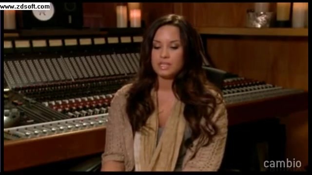 Demi Lovato - Live Chat - [Full] 01027