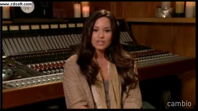 Demi Lovato - Live Chat - [Full] 00724