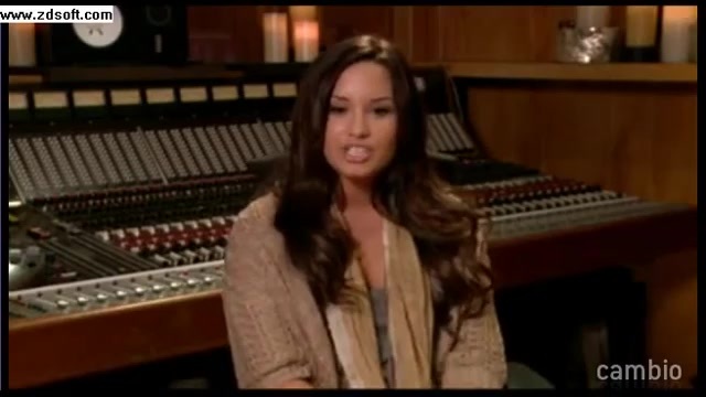 Demi Lovato - Live Chat - [Full] 00728