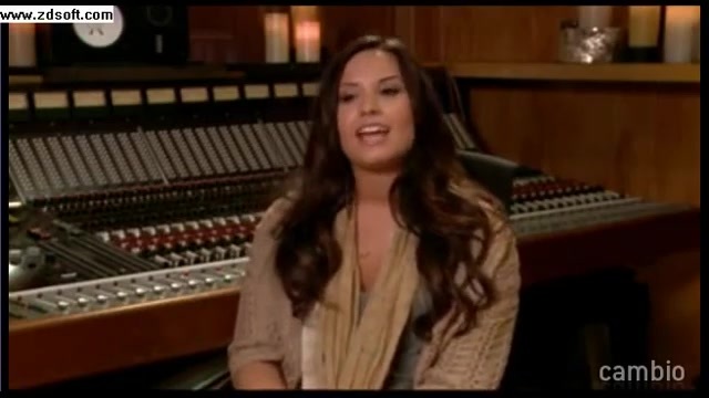 Demi Lovato - Live Chat - [Full] 02503