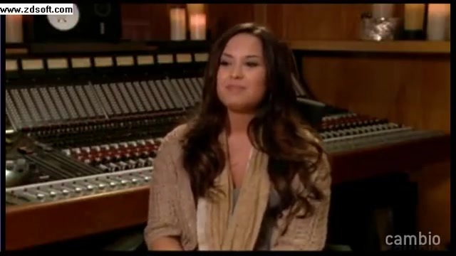 Demi Lovato - Live Chat - [Full] 02658