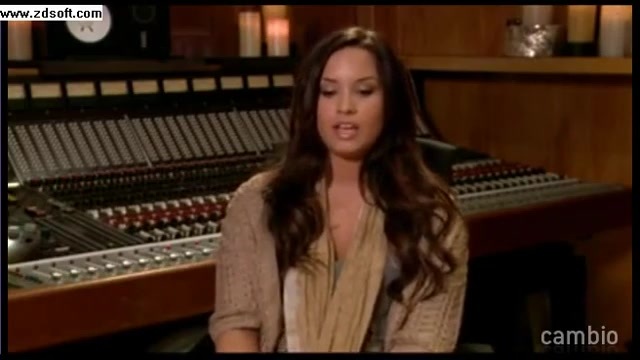 Demi Lovato - Live Chat - [Full] 03644