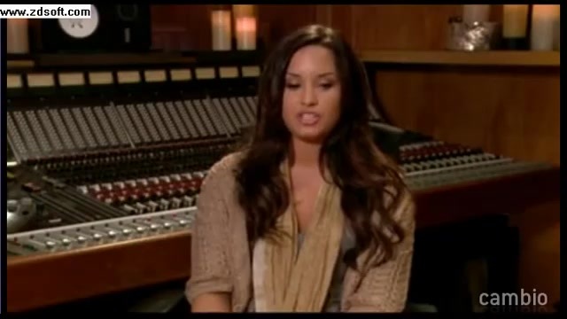 Demi Lovato - Live Chat - [Full] 03659