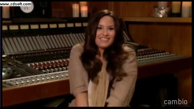 Demi Lovato - Live Chat - [Full] 04045