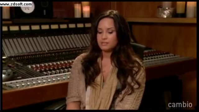 Demi Lovato - Live Chat - [Full] 04381