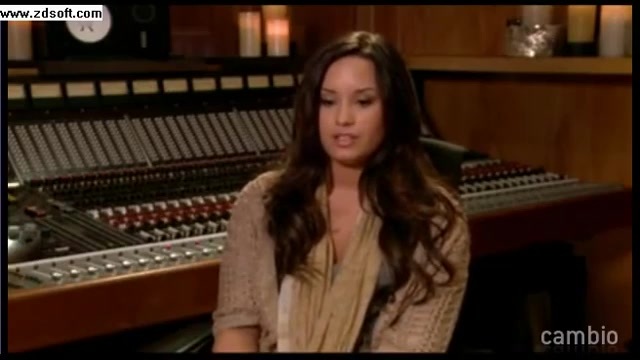 Demi Lovato - Live Chat - [Full] 04393