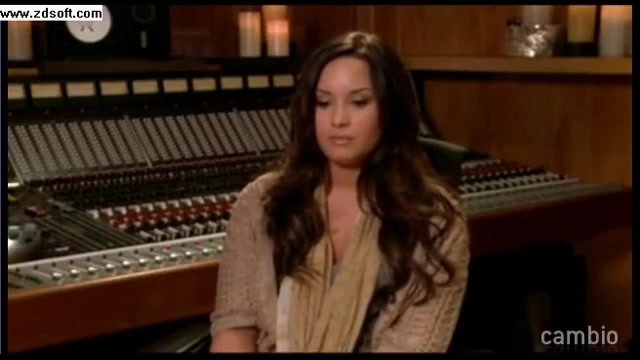 Demi Lovato - Live Chat - [Full] 04399