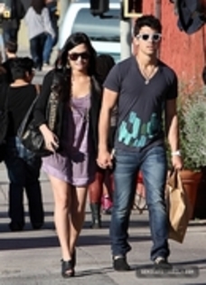 29104477_OVFDELBES - Demitzu - MARCH 14TH - Shopping in Los Feliz and then meet up with friends at a park