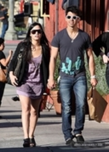 29104500_MCAFSLWSK - Demitzu - MARCH 14TH - Shopping in Los Feliz and then meet up with friends at a park