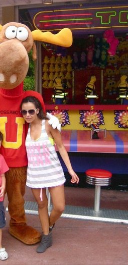 268215_10150252209503398_82854443397_7202424_530180_n