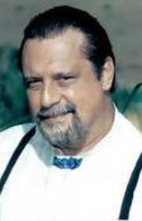 208646_177907858926321_100001213230382_460728_3014290_a