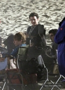 29040226_HEAFHTJOC - Demitzu - MAY 6TH - Visiting the set of JONAS LA in Malibu CA