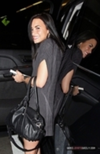 29039008_OJNYYKTPW - Demitzu - MAY 17TH - Arrives in New York