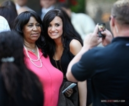 28836880_ESONRDRQI - Demitzu - MAY 20TH - Arriving back at Trump Hotel In New York City