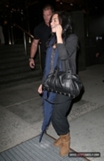 28834709_TYTVTKEOU - Demitzu - MAY 21ST - Leaving the Trump International Hotel in New York CIty