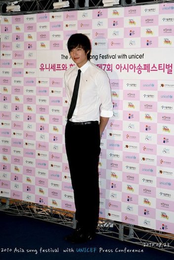 47431_149440955081278_113234875368553_337909_4643513_n