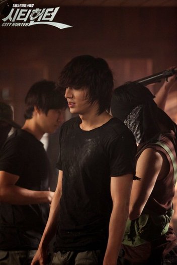 251599_221646087860764_113234875368553_807780_41137_n