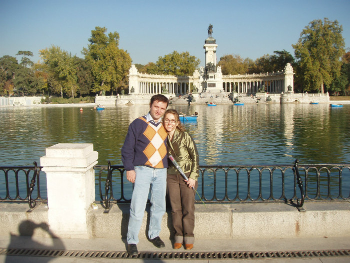 Madrid parcul Retiro 2007 11; Madrid 2007 noiembrie , prima nostra intalnire in parcul Retiro
