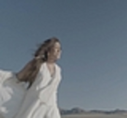 thumb_DLDCOM_0860 - Demilush - Unbroken 2011 Music Videos Skyscraper Screencaptures 2