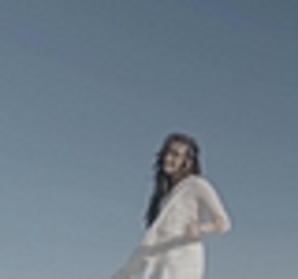 thumb_DLDCOM_0879 - Demilush - Unbroken 2011 Music Videos Skyscraper Screencaptures 2