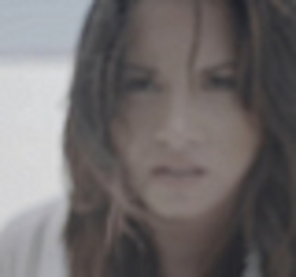 thumb_DLDCOM_0883 - Demilush - Unbroken 2011 Music Videos Skyscraper Screencaptures 2