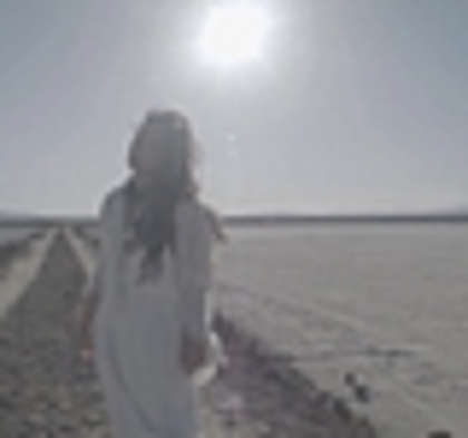 thumb_DLDCOM_0912 - Demilush - Unbroken 2011 Music Videos Skyscraper Screencaptures 2