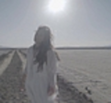 thumb_DLDCOM_0913 - Demilush - Unbroken 2011 Music Videos Skyscraper Screencaptures 2