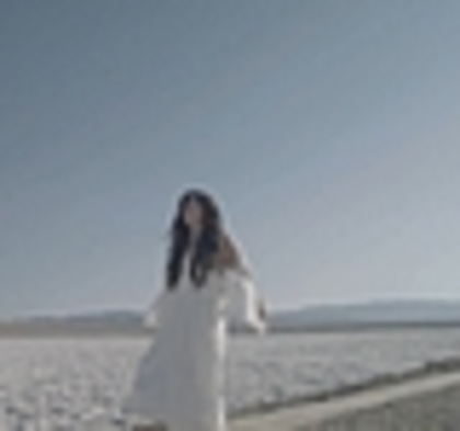 thumb_DLDCOM_0942 - Demilush - Unbroken 2011 Music Videos Skyscraper Screencaptures 2