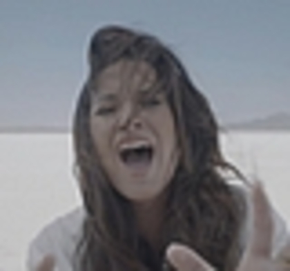 thumb_DLDCOM_1099 - Demilush - Unbroken 2011 Music Videos Skyscraper Screencaptures 3