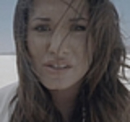 thumb_DLDCOM_1217 - Demilush - Unbroken 2011 Music Videos Skyscraper Screencaptures 3