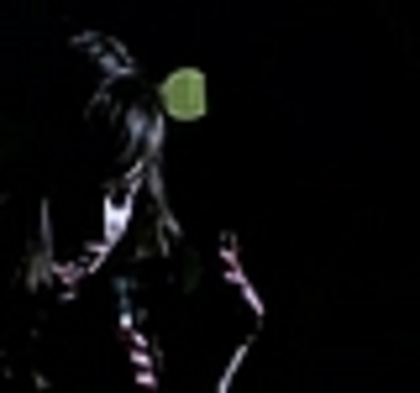 thumb_PDVD00102946