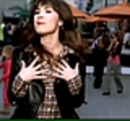 thumb_PDVD_00416 - Demitzu - Dont Forget 2008  Music Videos  La La Land  Screencaps