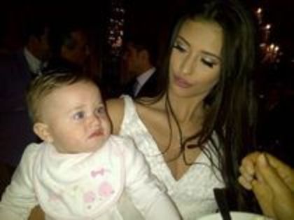 39978193_LAZEVYCLF - Antonia
