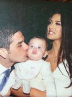 45872730_GFYIYYYSW - Antonia