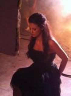 47785810_SZHAEHDBQ - Antonia