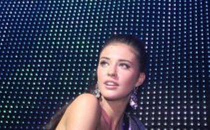 49193074_WRTVLDYNV - Antonia