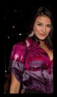 49193081_ZJCTJUAEW - Antonia