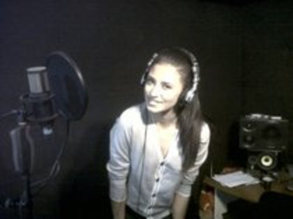 49193092_ODJWKHTTX - Antonia