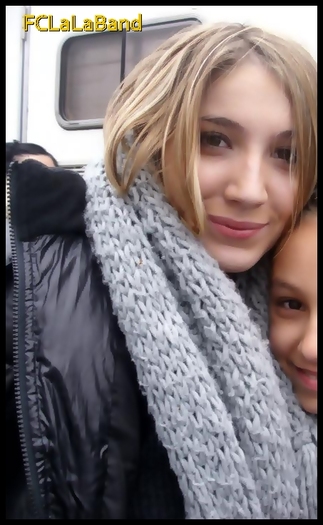 386039_262533253805346_100001460218803_710318_1557305901_n - xMonica