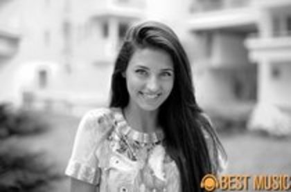 49193163_MGNCBSMZX - Antonia