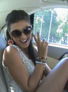 49193164_PYUOJLIMB - Antonia