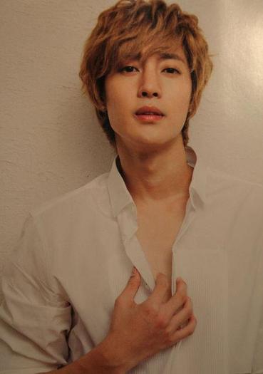 424206_335467213164913_104241489620821_1105296_1504096858_n - Xx cele mai noi poze cu Kim Hyun Joong xX